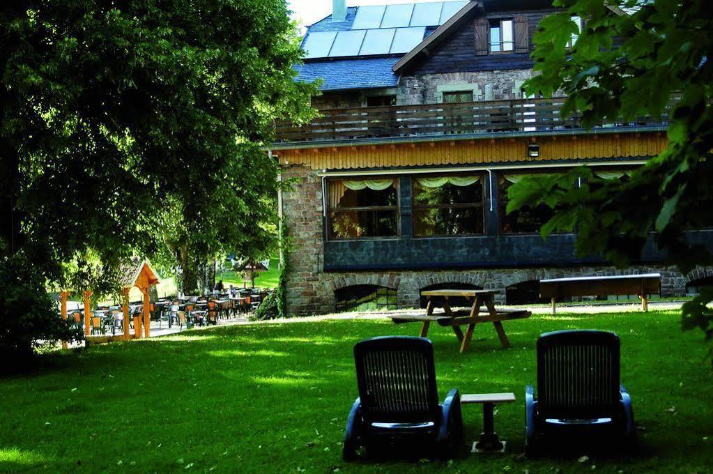 Hotel Restaurant Le Velleda Grandfontaine  Exterior photo